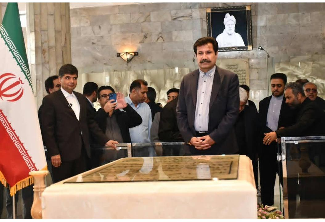 معاون رییس‌جمهور از آرامگاه فردوسی و شهر تاریخی توس بازدید کرد