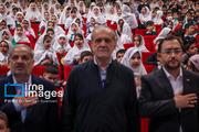 کودکان، صبح یکشنبه ۱۹ مهرماه ۱۴۰۵ در جشن لبخند وطن به مناسبت هفته ملی کودک در مرکز آفرینش‌های فرهنگی‌ هنری کانون پرورش فکری کودکان و نوجوانان حضور دارند.